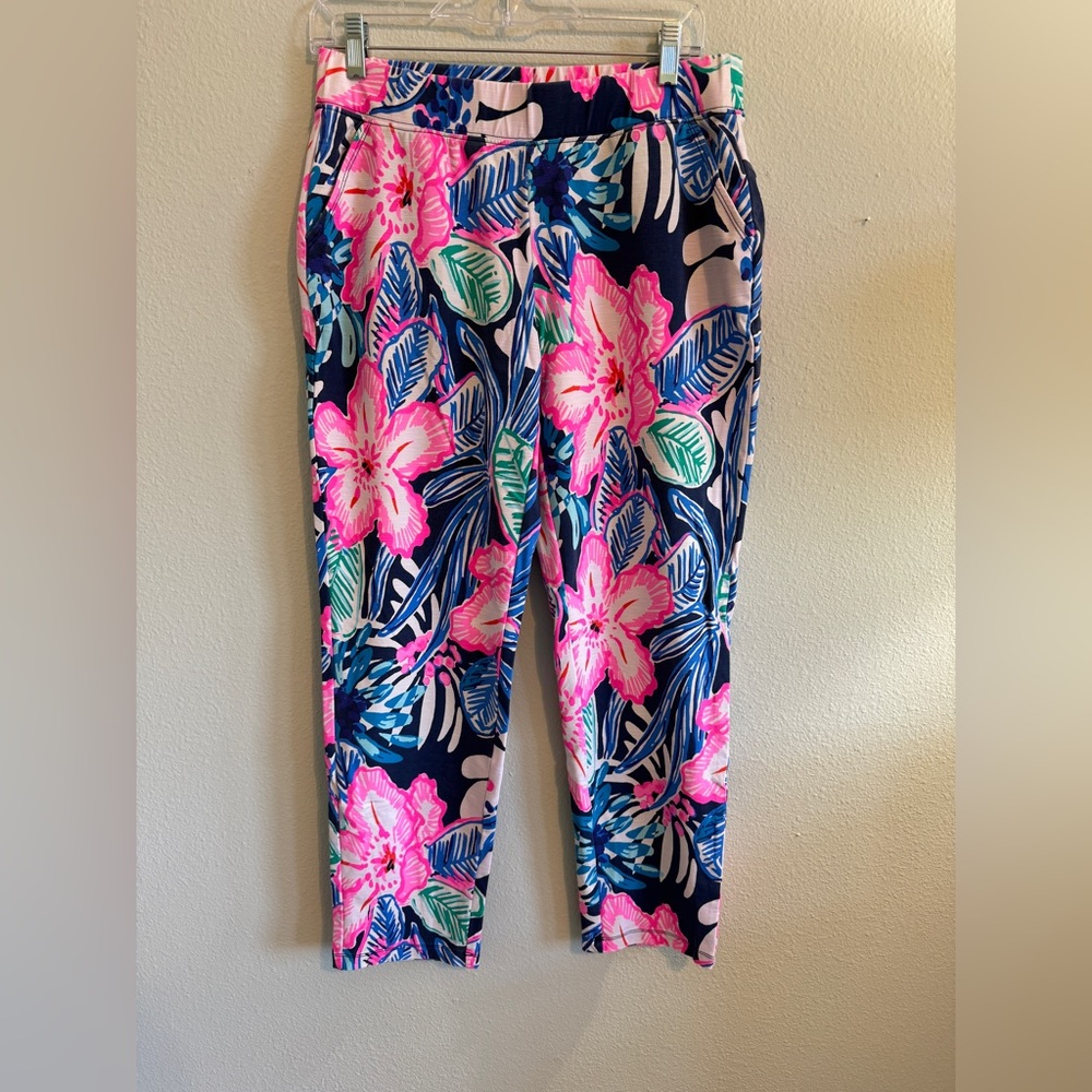 Lilly Pulitzer Print Pants with Pink and Blue Tropical Design Size Medium